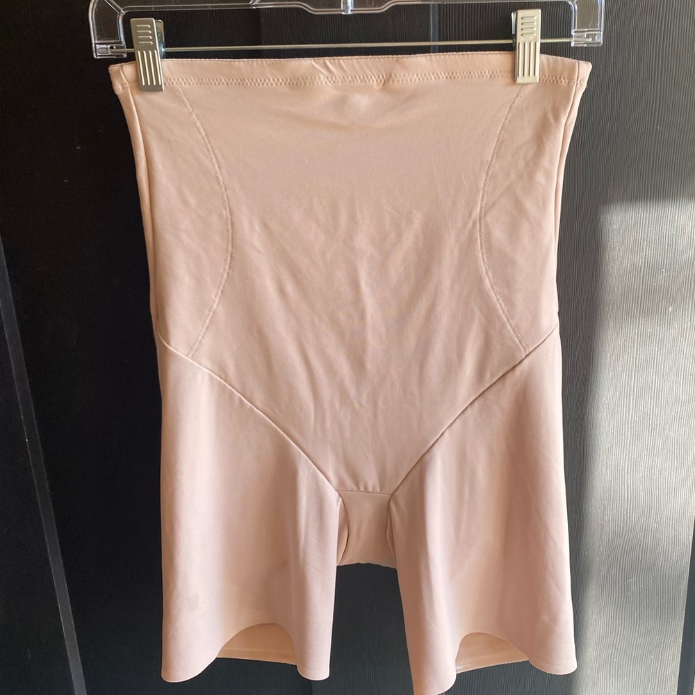 NWOT Shape Away Back Magic Hi-Waist Thigh Slimmer—beige—XL